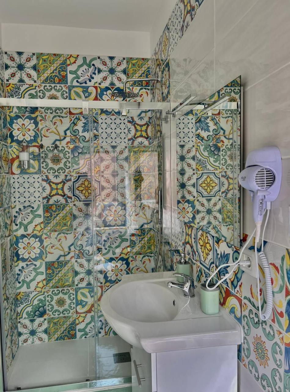 نابولي Malusi B&B المظهر الخارجي الصورة